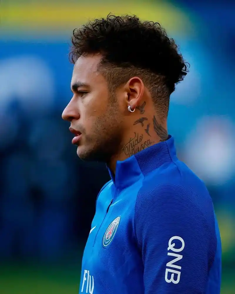 球员不仅在 球员不仅在