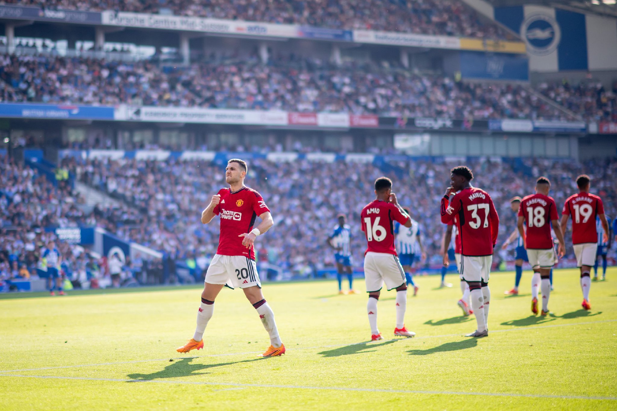 勇士在篮板 勇士在篮板